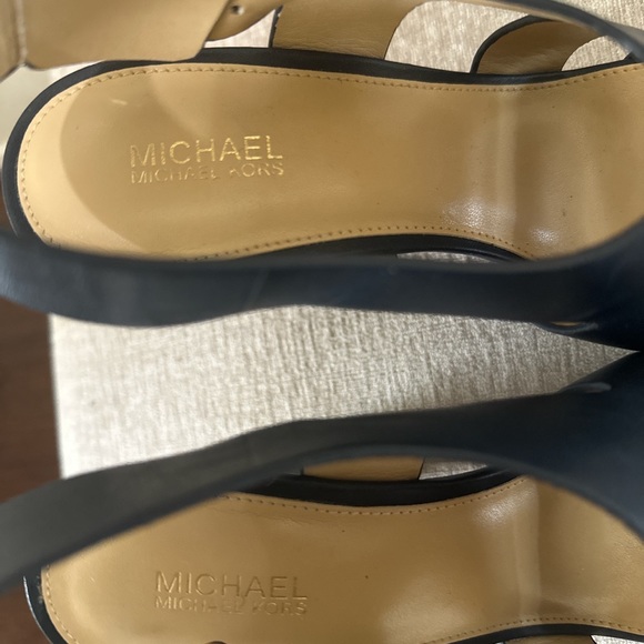 Michael Kors sandals , size 7 - Picture 7 of 7